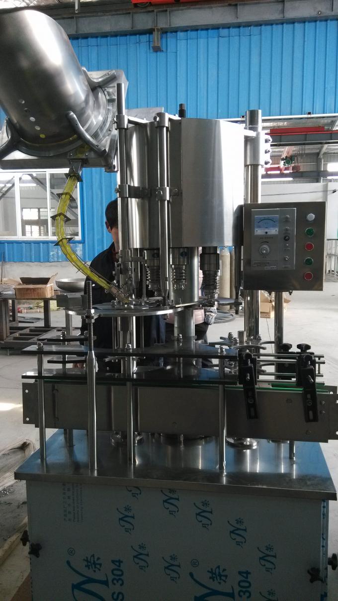 6 Heads Screw Capping Machine Full PLC Control For PET Bottle