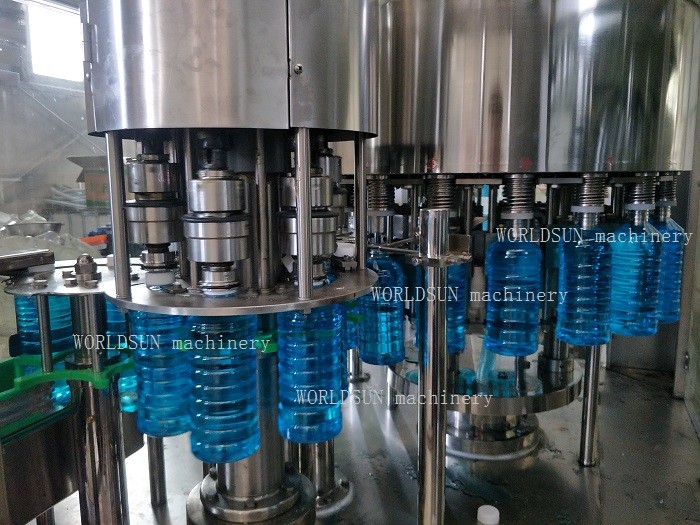 Stainless Steel 304 2000BPH 1.5L Beverage Filling Machine automatic bottled mineral water beverage filling machine