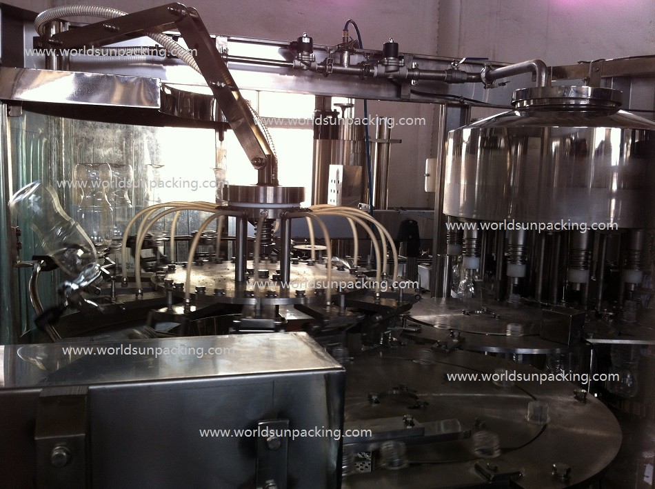 Rinsing Capping Beverage Filling Machine